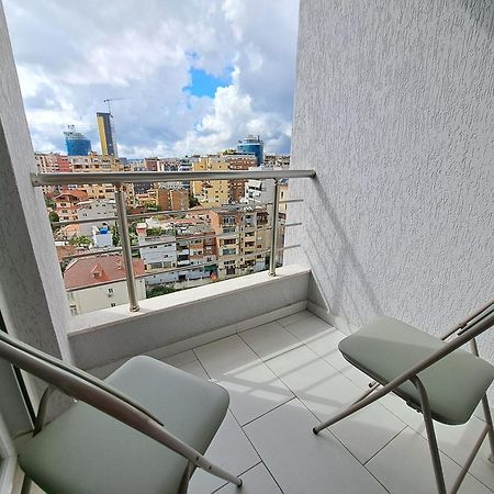 Pazari Luxury Central Apartment Tiran Dış mekan fotoğraf